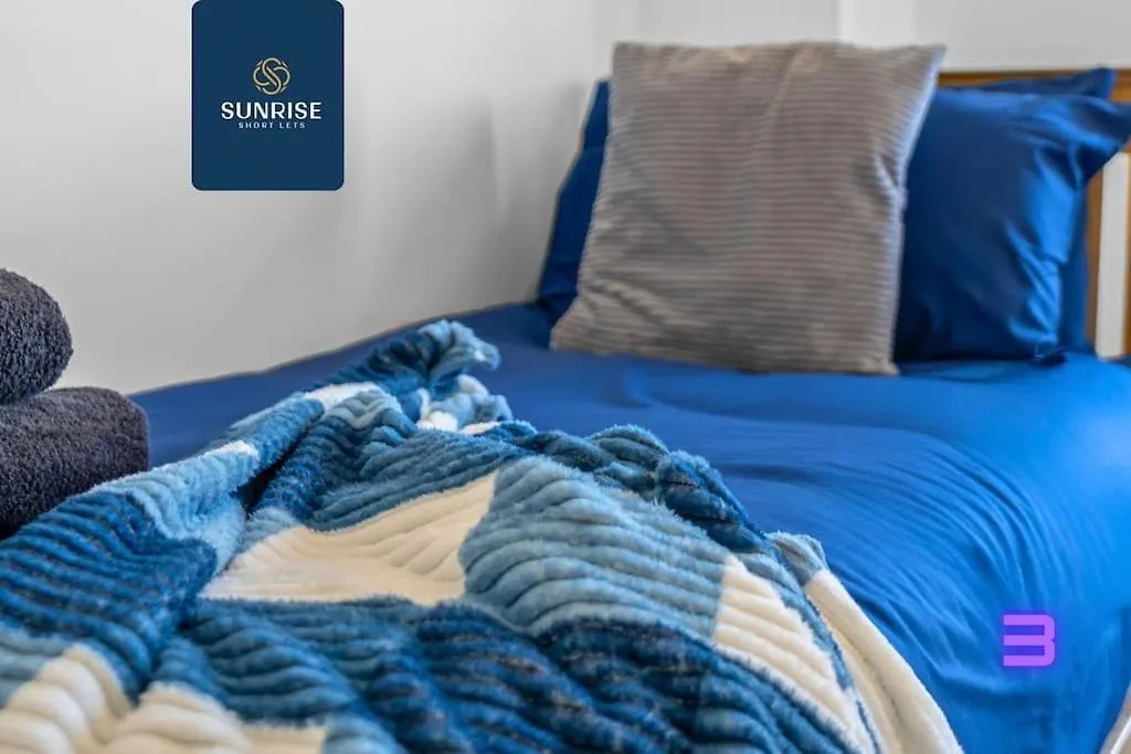 Springhill Townhouse, 3 Bedrooms, 2 Kings, 1 Single, Great Views, Newly Refurbished, Free Parking, Free Wifi, River View, Dock, Eden Views, Price Match Gaurantee By Sunrise Short Lets Dundee Casa vacanze