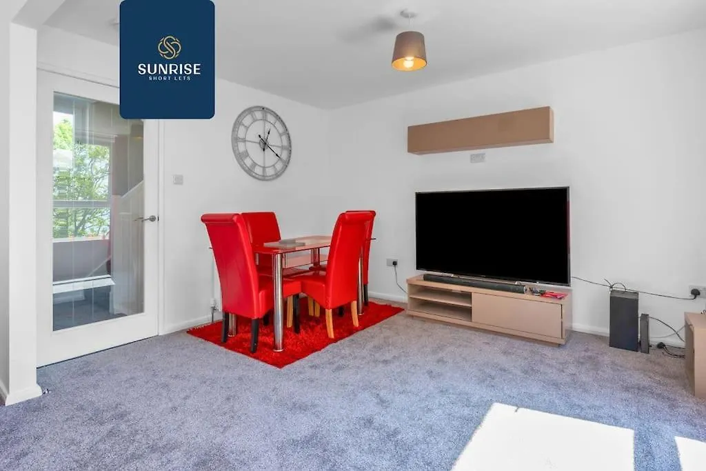 Springhill Townhouse, 3 Bedrooms, 2 Kings, 1 Single, Great Views, Newly Refurbished, Free Parking, Free Wifi, River View, Dock, Eden Views, Price Match Gaurantee By Sunrise Short Lets Dundee Casa vacanze